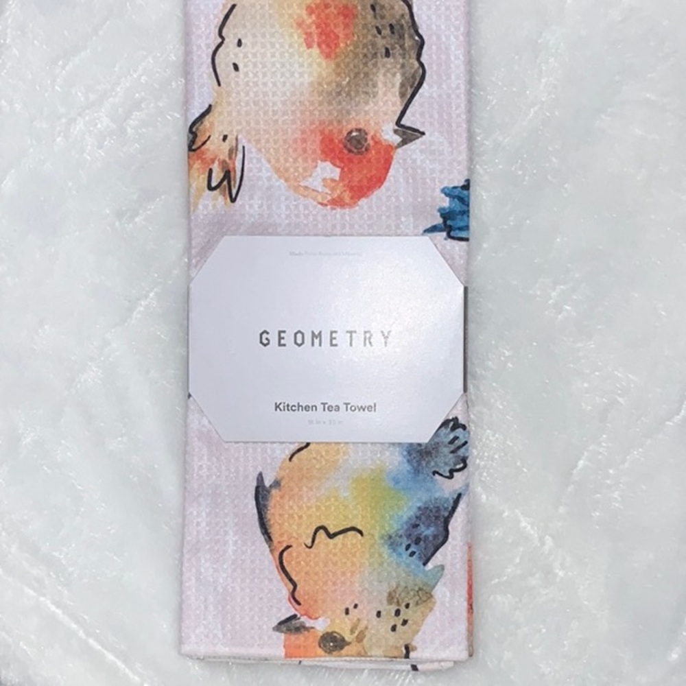 NWT Geometry Tea Towel Multicolor Bird Pattern
